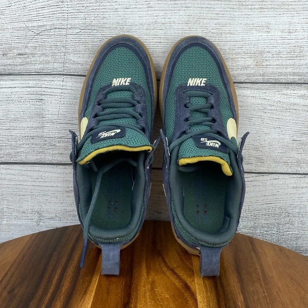 Nike SB Day One Blue Green Gum Light Brown Alabaster Shoe FN4210-401 Youth 3.5